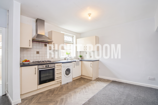 5 Burton Road, Southampton photo 3