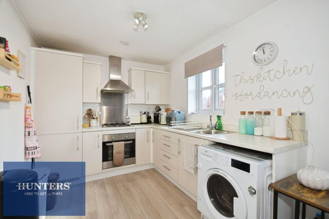 41, Vicarage Walk, Derbyshire photo 4