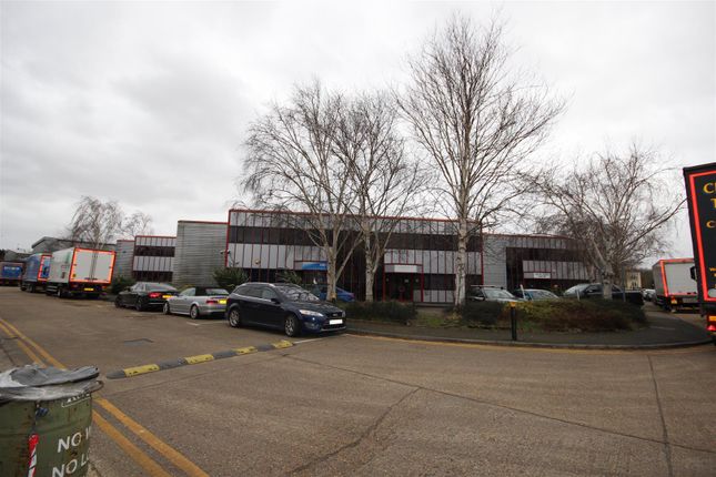 Thumbnail Warehouse to let in Clock Tower Road, Isleworth