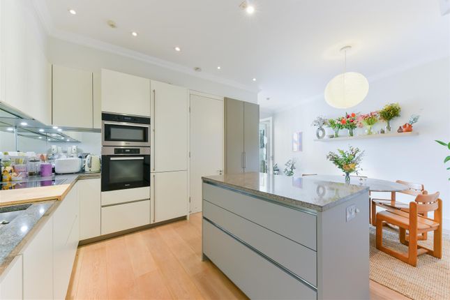 Property to rent in Cresswell Place, South Kensington