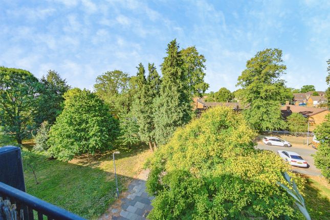 197, Longlands, HEMEL HEMPSTEAD photo 4