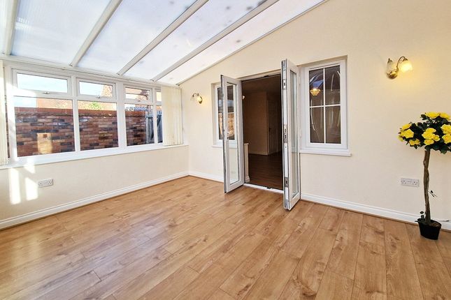 2, Park Court, Telford photo 4