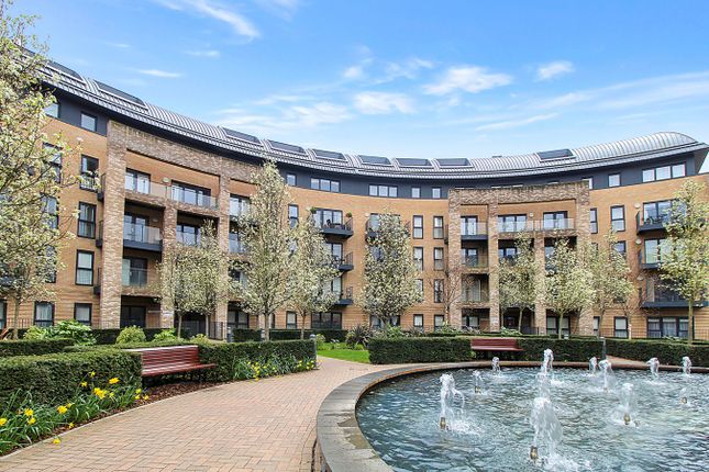 Flat for sale in Howard Road, Stanmore