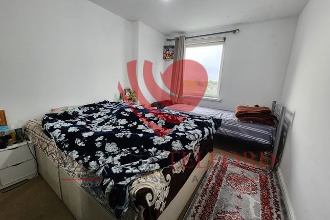 406, Prince Regent Road, Hounslow photo 4