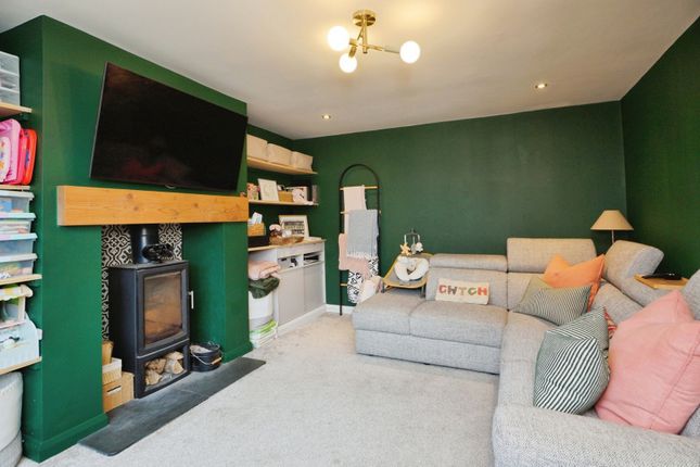 9, Adwy Ddu Estate, Gwynedd photo 2
