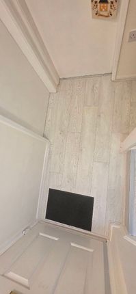 11 Mersey Close, Manchester photo 2