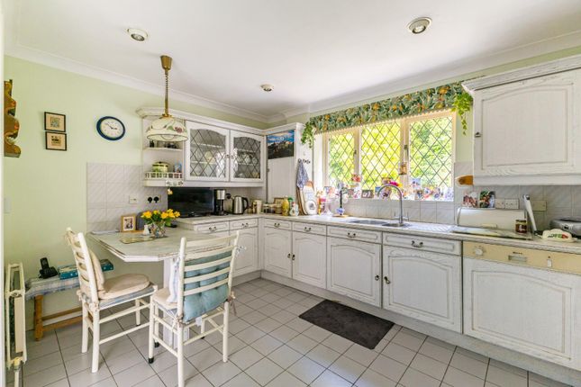 5, Bishops Drive, Salisbury photo 4