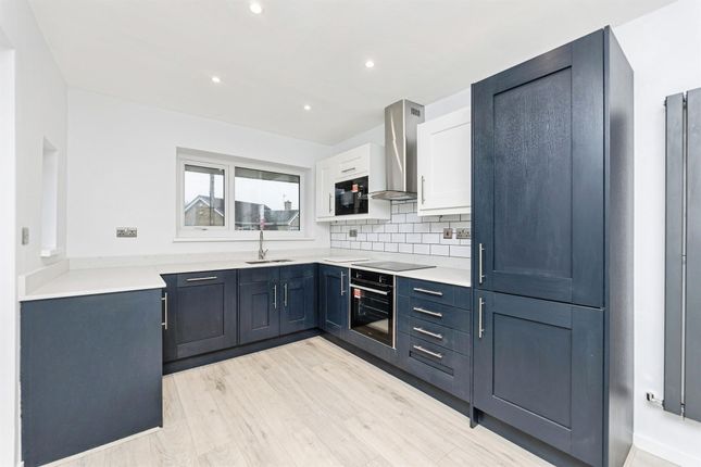 25, Orchard Drive, Pontefract photo 2