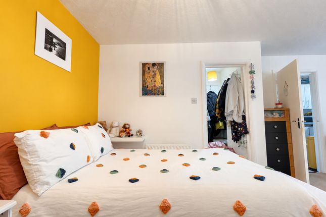 6, Godolphin Place, Greater London photo 5