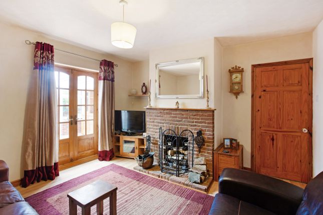 101, High Street, Kimpton photo 3