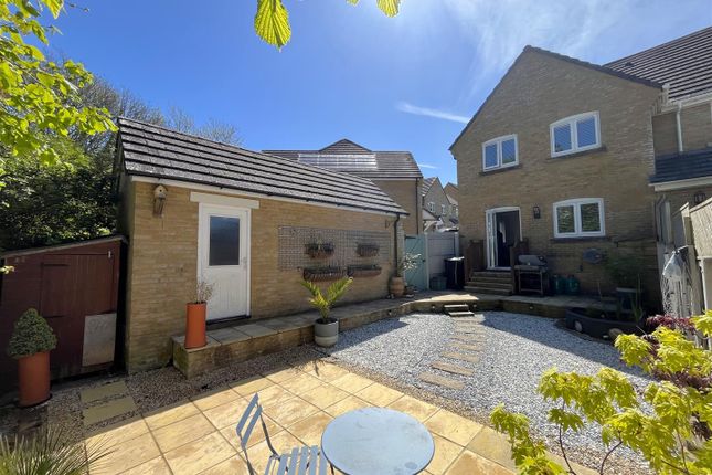 12, Sprague Close, Weymouth photo 2