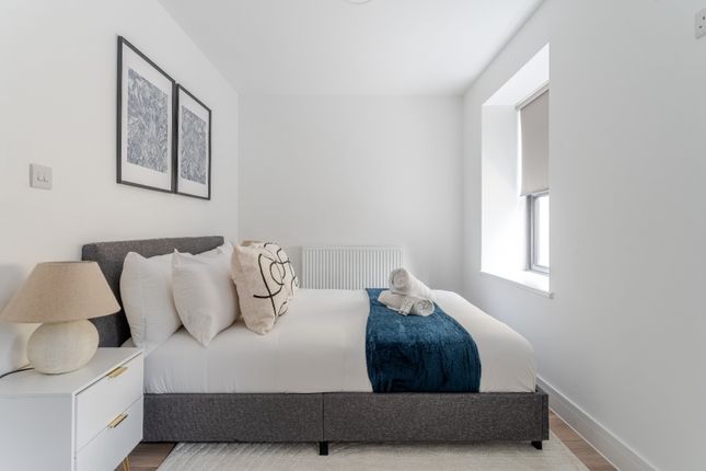 Flat 2 68, Richmond Road, CF243AT photo 3