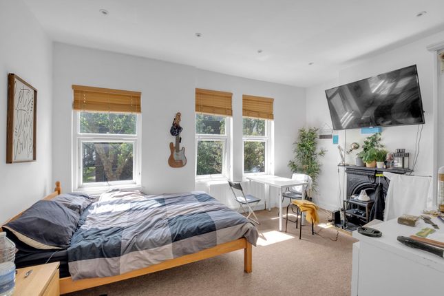 64 B St. Dunstans Road, London photo 2