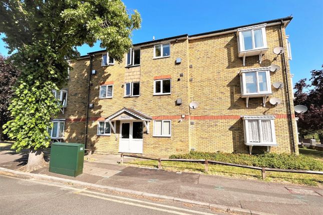 Flat to rent in St. Johns Road, Sidcup
