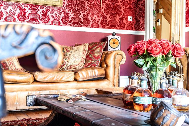 44, Alexandra Park Road, London photo 4