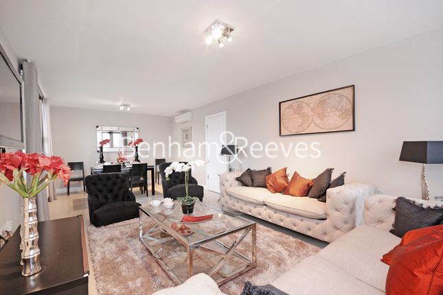 Flat to rent in St. Johns Wood Park, Hampstead