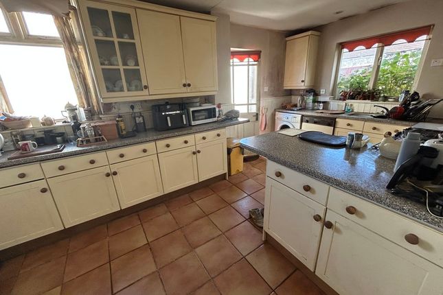 16, Whitehall Road, Colwyn Bay photo 4