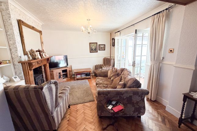 31, Adams Valley, Uttoxeter Road, Stoke-on-Trent photo 3
