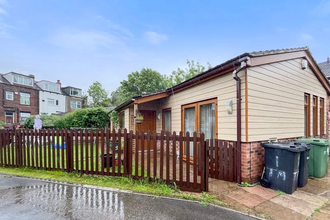 Thumbnail Bungalow for sale in Temple Mews, Leeds