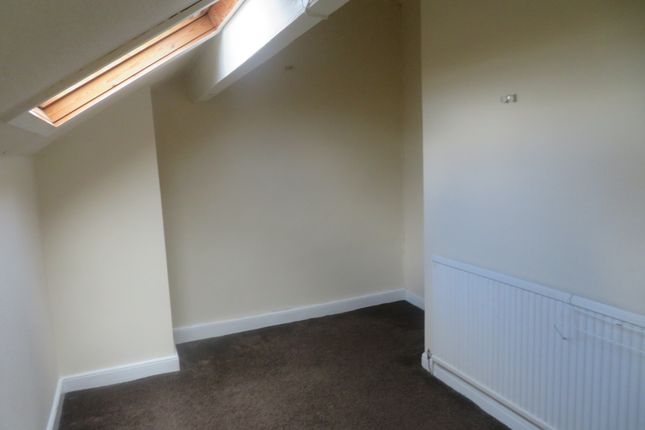 13a, Tweedale Street, Rochdale photo 3