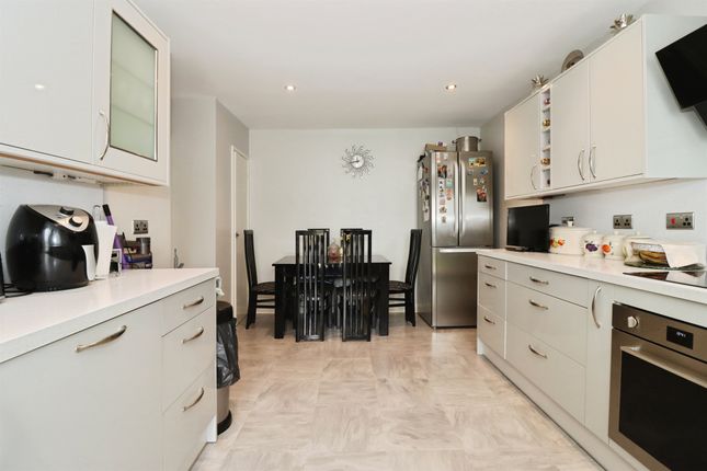 18, Dyrham Road, Bristol photo 4