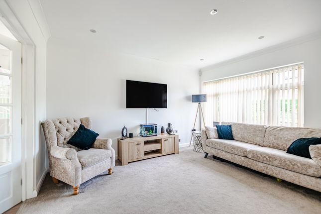 41, Primley Park View, Leeds photo 4