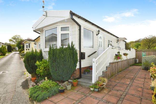Thumbnail Mobile/park home for sale in Bakers Lane, West Hanningfield, Chelmsford