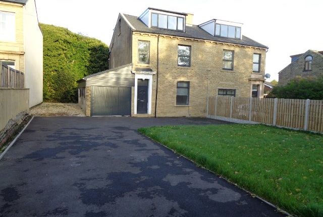 Thumbnail Semi-detached house to rent in Lower Rushton Road, Bradford