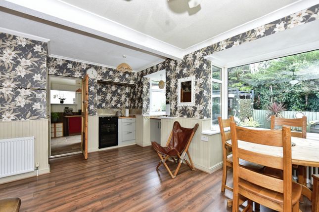6, Rivelin Park Drive, Sheffield photo 4