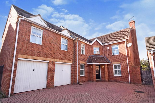 Thumbnail Detached house for sale in Lister Tye, Chelmsford
