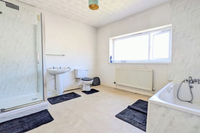 39 Bryn Street, Merthyr Tydfil photo 3