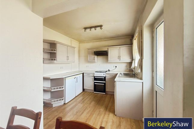 22B, Longfield Avenue, Liverpool photo 2