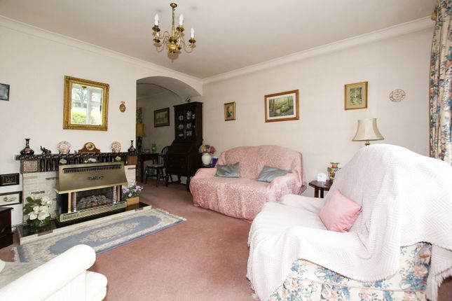 4, Wolds Rise, Matlock photo 2