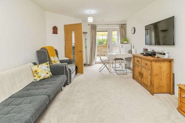 Flat 13, Jupiter House, 16, Hindhead Knoll, Milton Keynes photo 2