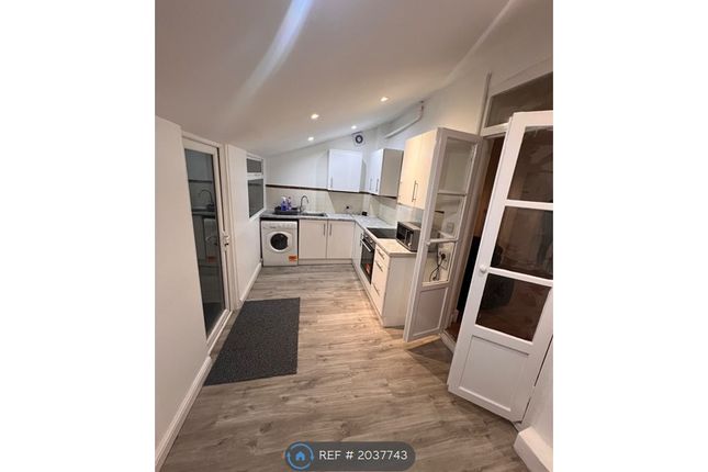 Thumbnail Room to rent in Sidney Road, London