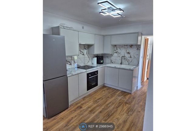 Cotwall End Road, Dudley photo 5