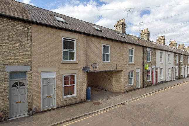 Thumbnail Flat to rent in Great Eastern Street, Cambridge, Cambridgeshire