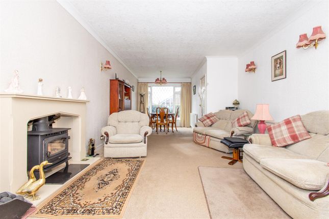 26, Richmondfield Way, Leeds photo 4