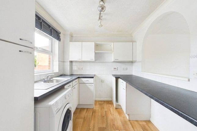 143, Palmers Leaze, Bristol photo 3