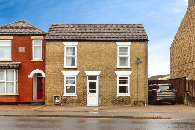 Thumbnail Detached house for sale in Dartford Road, March