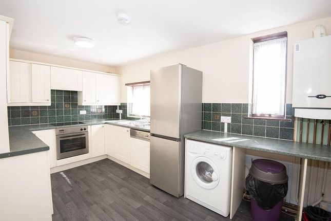 33, Boswell Drive, Coventry photo 4
