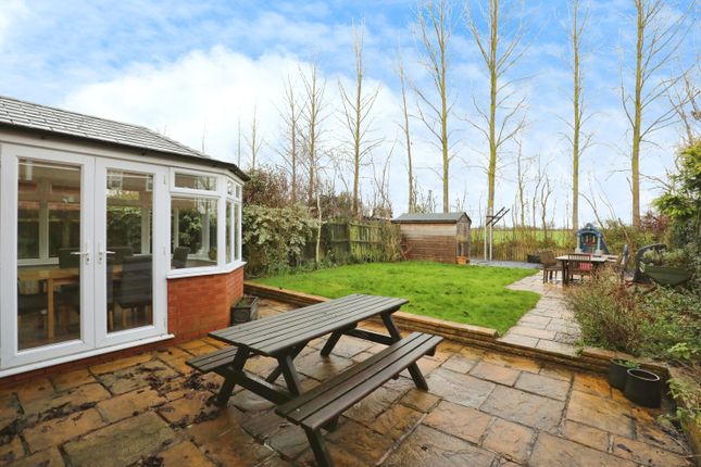 Detached house for sale in Whitehead Drive, Warwick