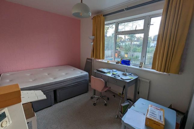 Thumbnail Room to rent in Garrick Drive, London