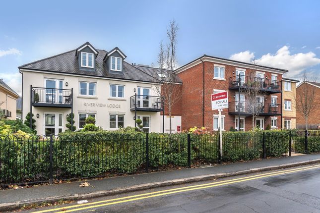 Thumbnail Flat for sale in Manygate Lane, Shepperton