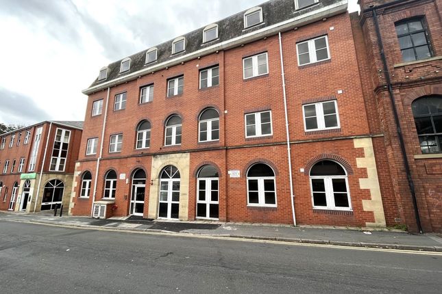 Thumbnail Flat to rent in Thornhill Street, Wakefield