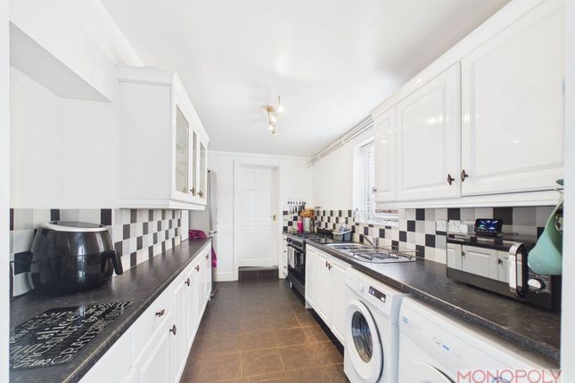 30 Bersham Road, Wrexham photo 4