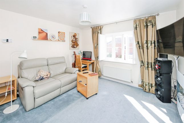 6, Niagara Close, Coventry photo 3