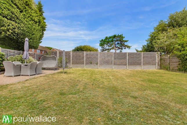12, Roselands Avenue, Hoddesdon photo 4