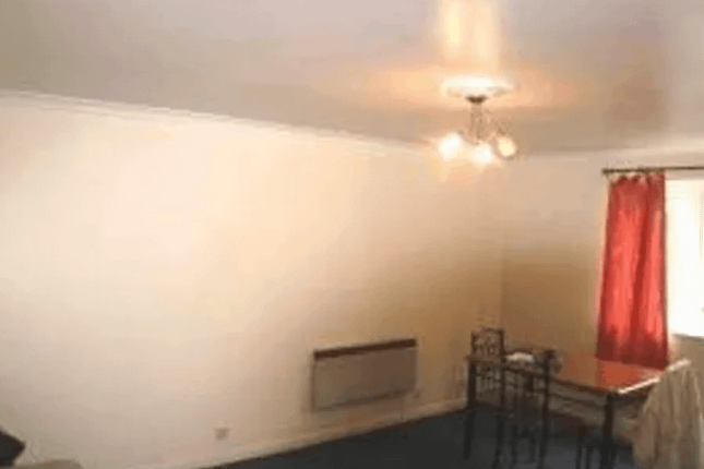 82 Millhaven Close, London photo 3