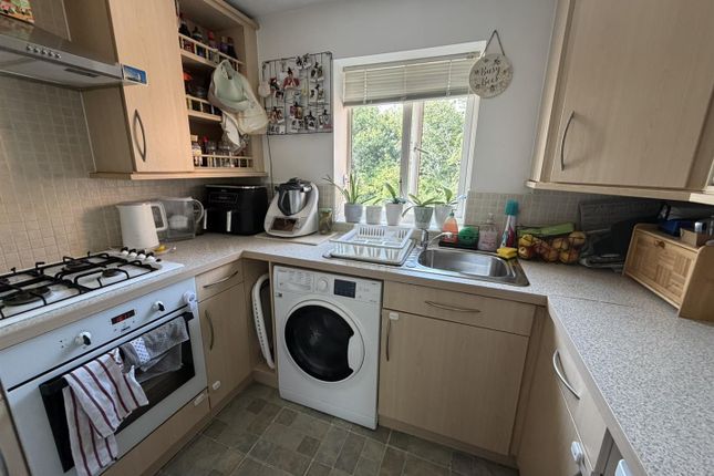 85, Timken Way, Daventry photo 3
